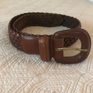 Coach leather belt in tan. Size S